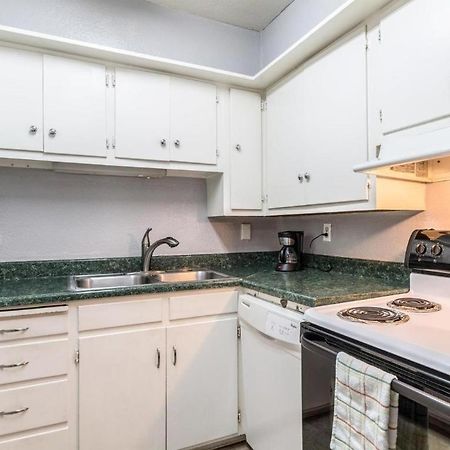 Quality Inn & Suites Victoria East מראה חיצוני תמונה